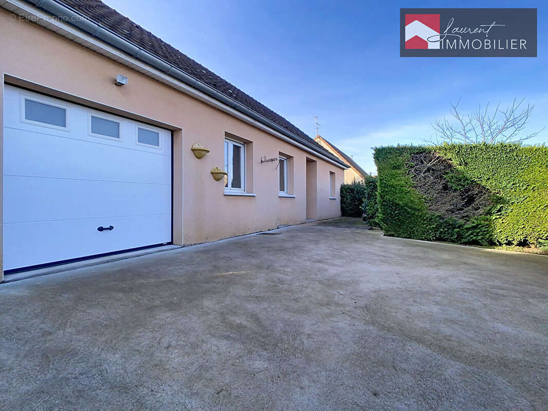 Maison à SENNECEY-LE-GRAND