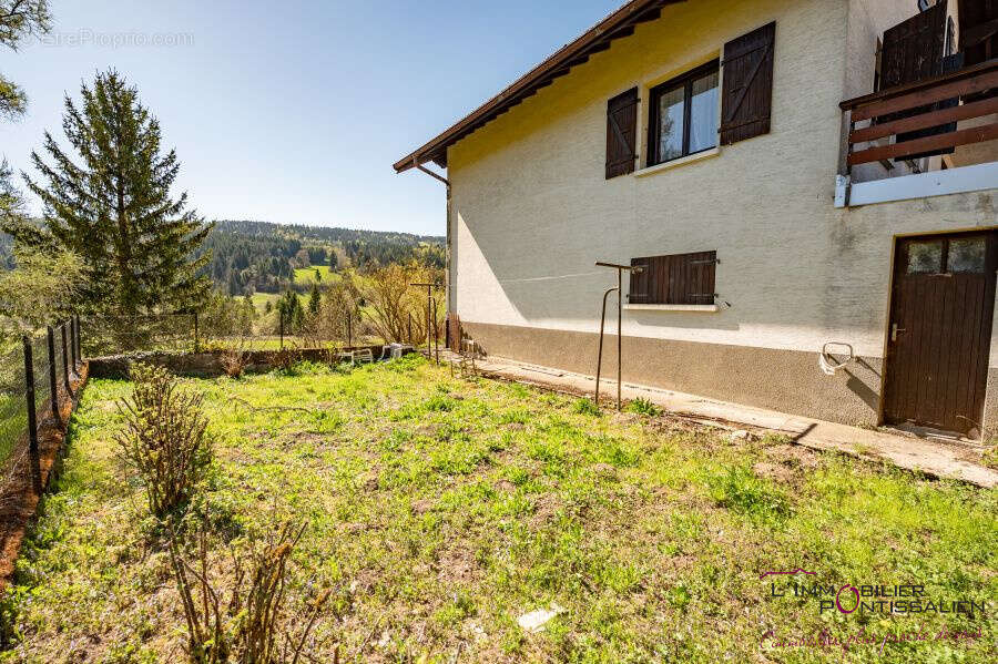 Maison à ROCHEJEAN