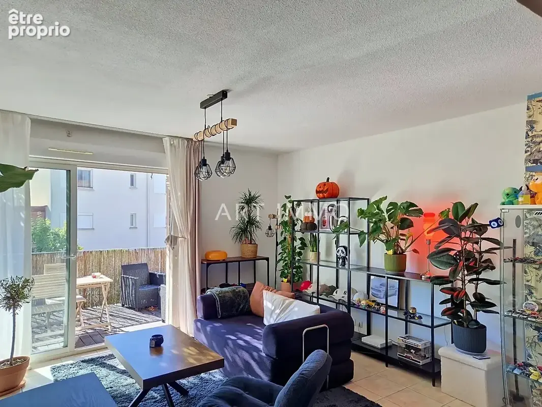 Maison a vendre avec bail en cours aux vigneres - photo 7