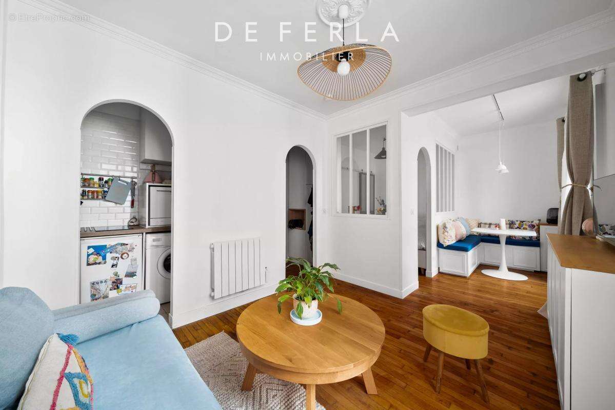 Appartement à PARIS-14E