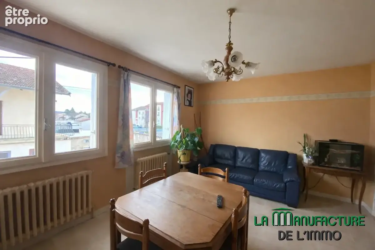 Immeuble / sury le comtal-a proximite des commodites / ideal investisseur - photo 2