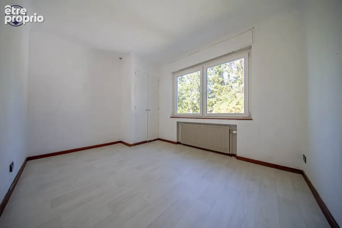 Pavillon individuel avec charme et beaux volumes sur 2 131 m2 de terrain - photo 10