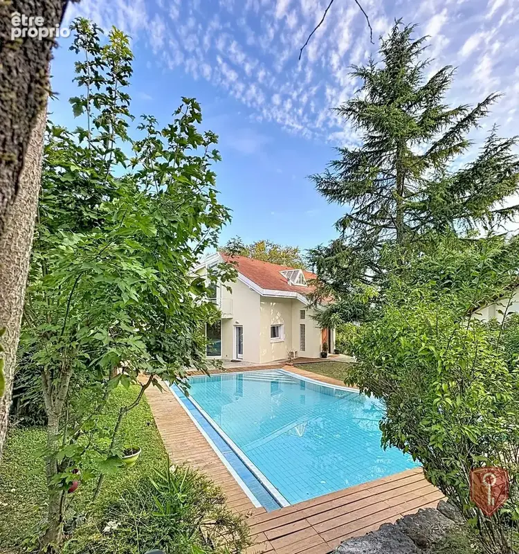 Villa d’architecte 161 m²  + annexes sous-sol complet - piscine, salle de sport, cuisine d'été -  LATHOY  - St-Julien-en-Genevoi - photo 2