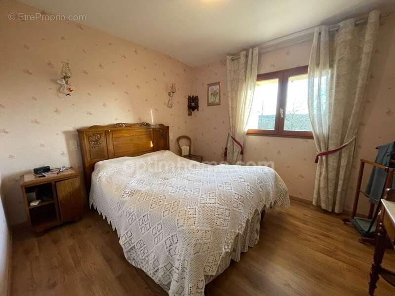 Maison à CHATEAUPONSAC