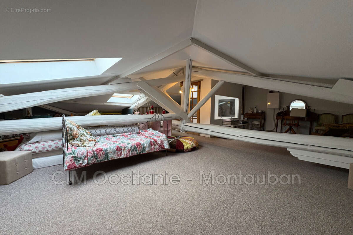 Maison à CASTELSARRASIN