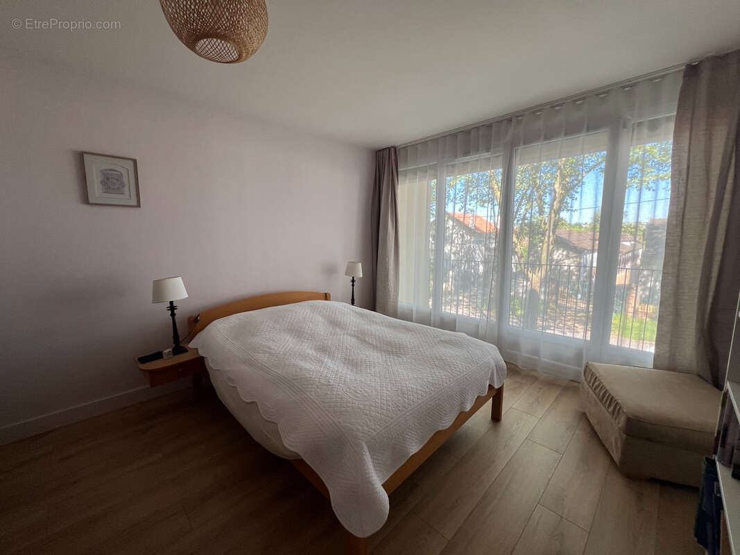 Appartement à MAISONS-LAFFITTE