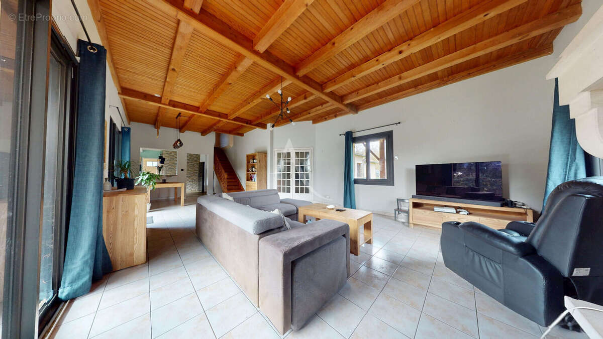 Maison à SAINT-SAUVANT