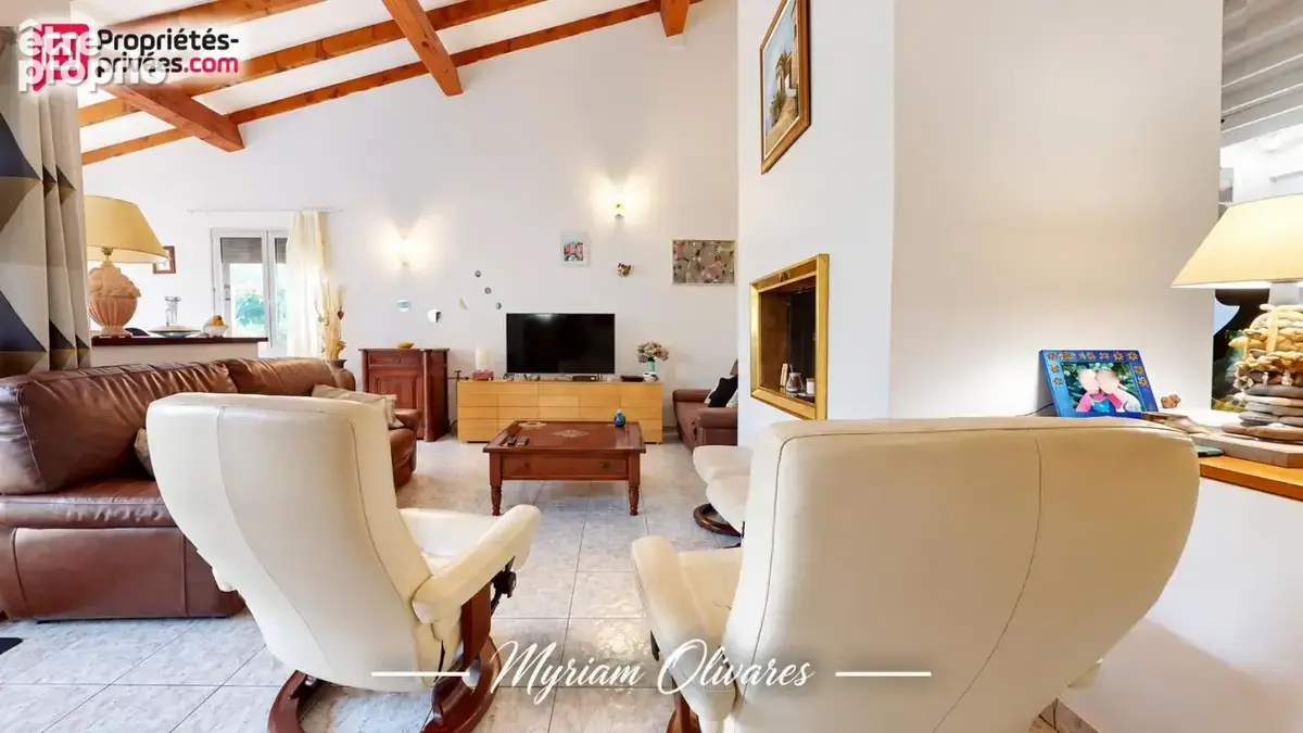 En exclusivite - maison d'architecte - 3 chambres - piscine 11x4.5 - 2 garages - terrain 2300m² - photo 10