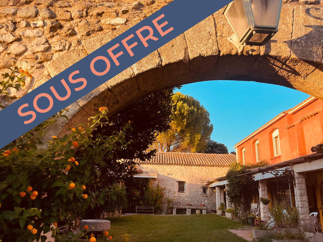 Maison à SAINT-BRES