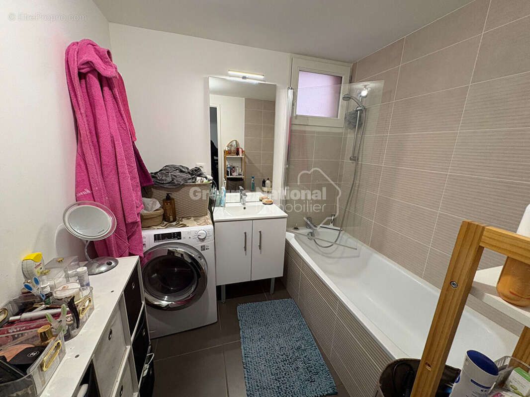 Appartement à GRISY-LES-PLATRES