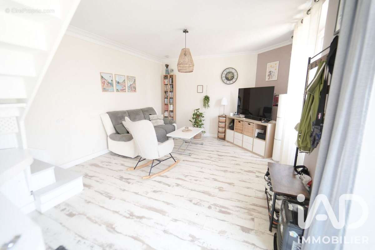 Maison 56 m² à Chamarande  - photo 3