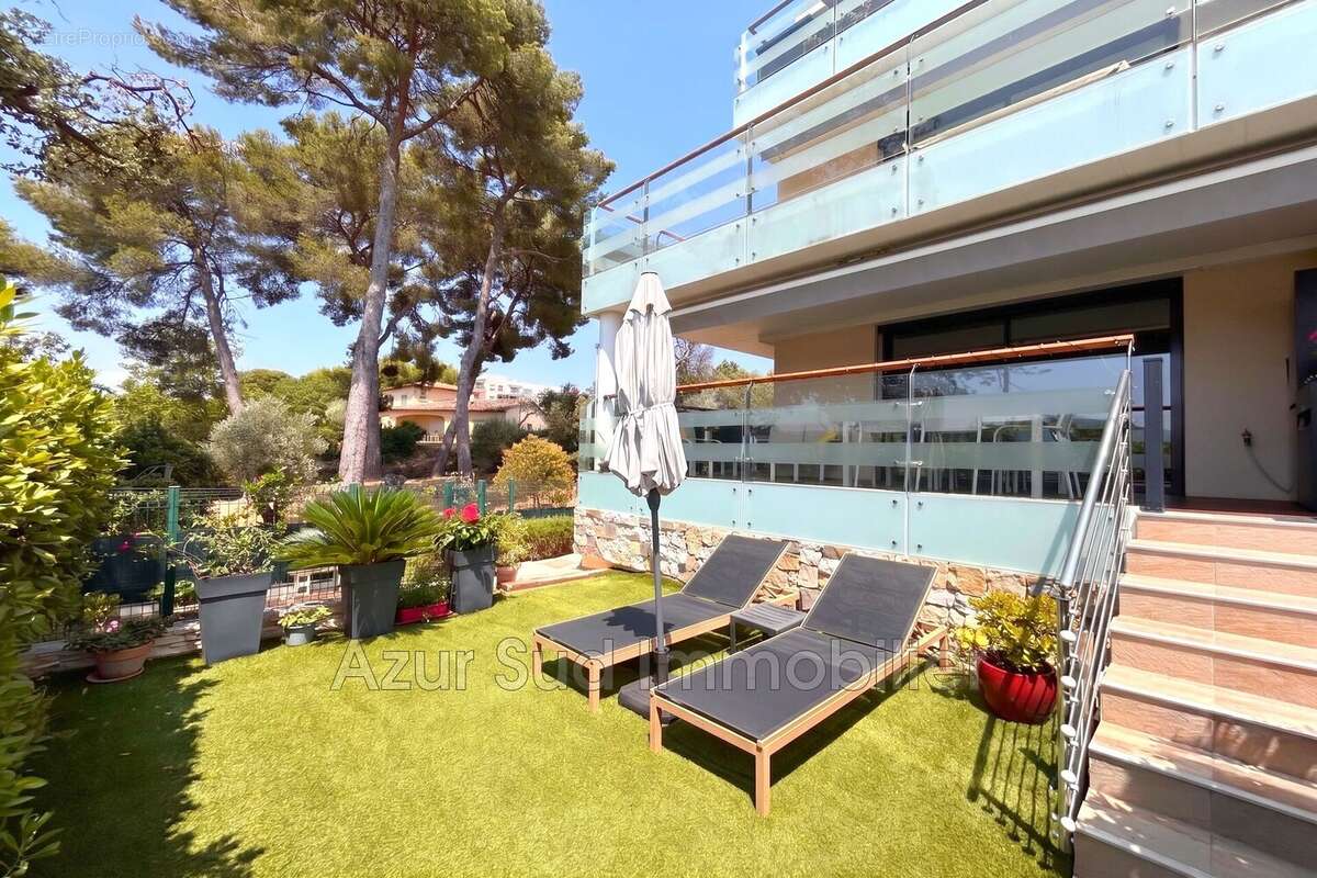 Appartement 68 m² à Antibes  - photo 4