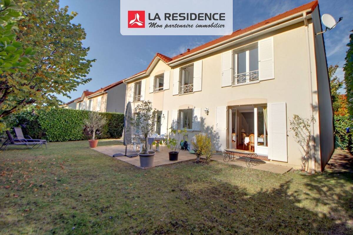 Maison à VERNEUIL-SUR-SEINE