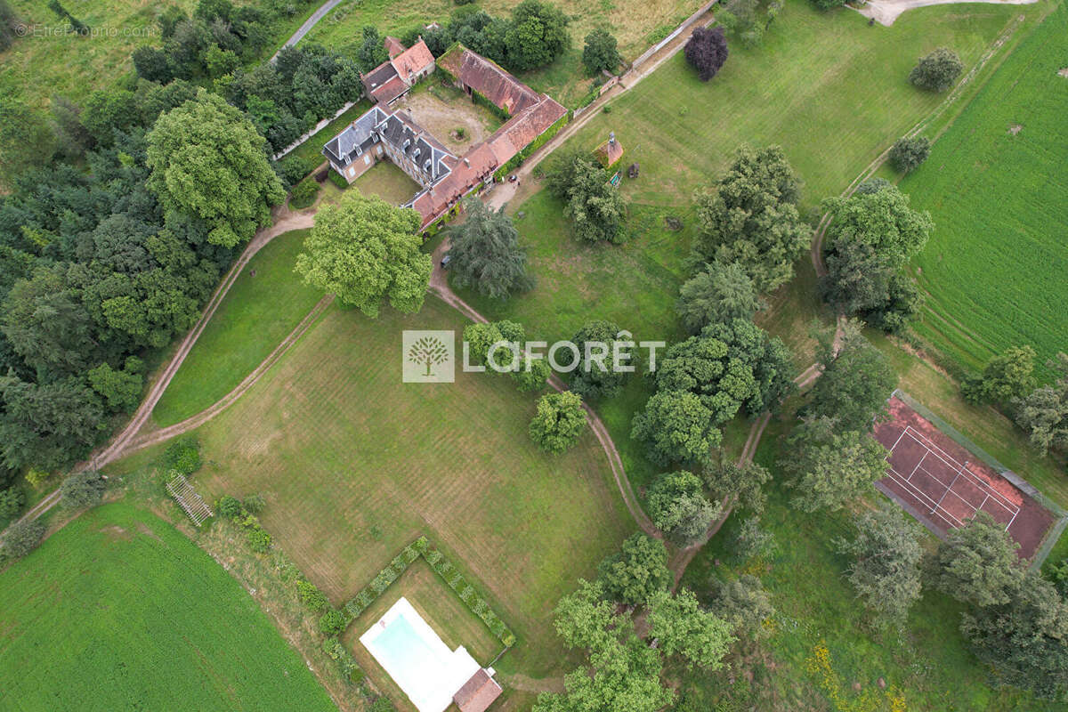 Maison à TOULON-SUR-ALLIER