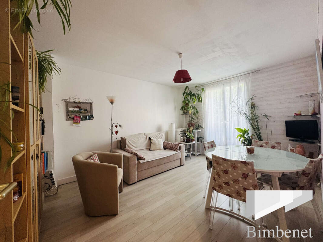 Appartement à FLEURY-LES-AUBRAIS