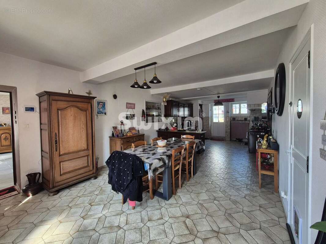 Maison à SAINT-PEREUSE