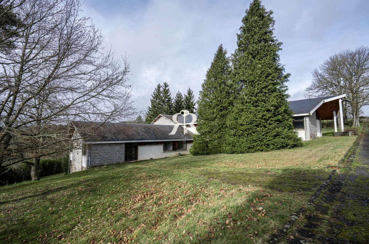 Maison à PONTAUMUR