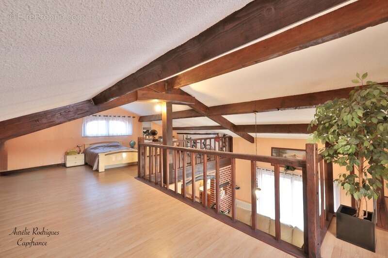 Maison à SAINT-MARTIN-BELLE-ROCHE