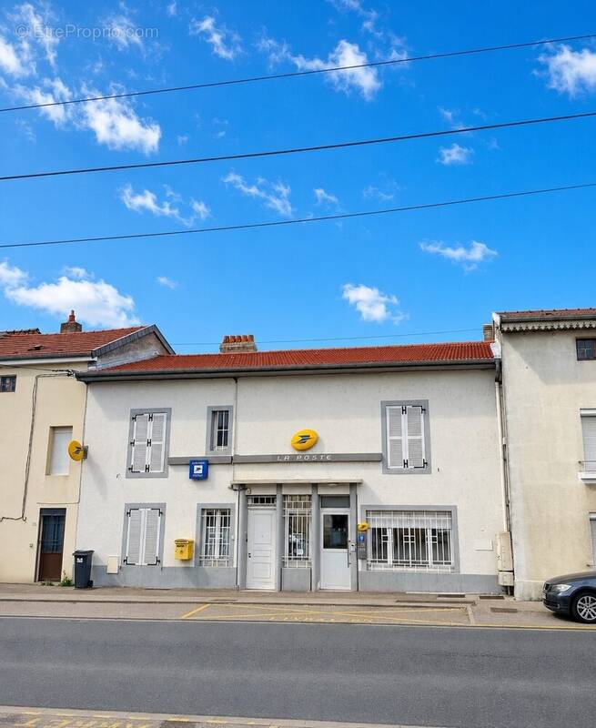 Appartement à COLOMBEY-LES-BELLES