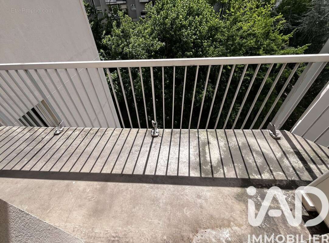 Photo 4 - Appartement à COURBEVOIE