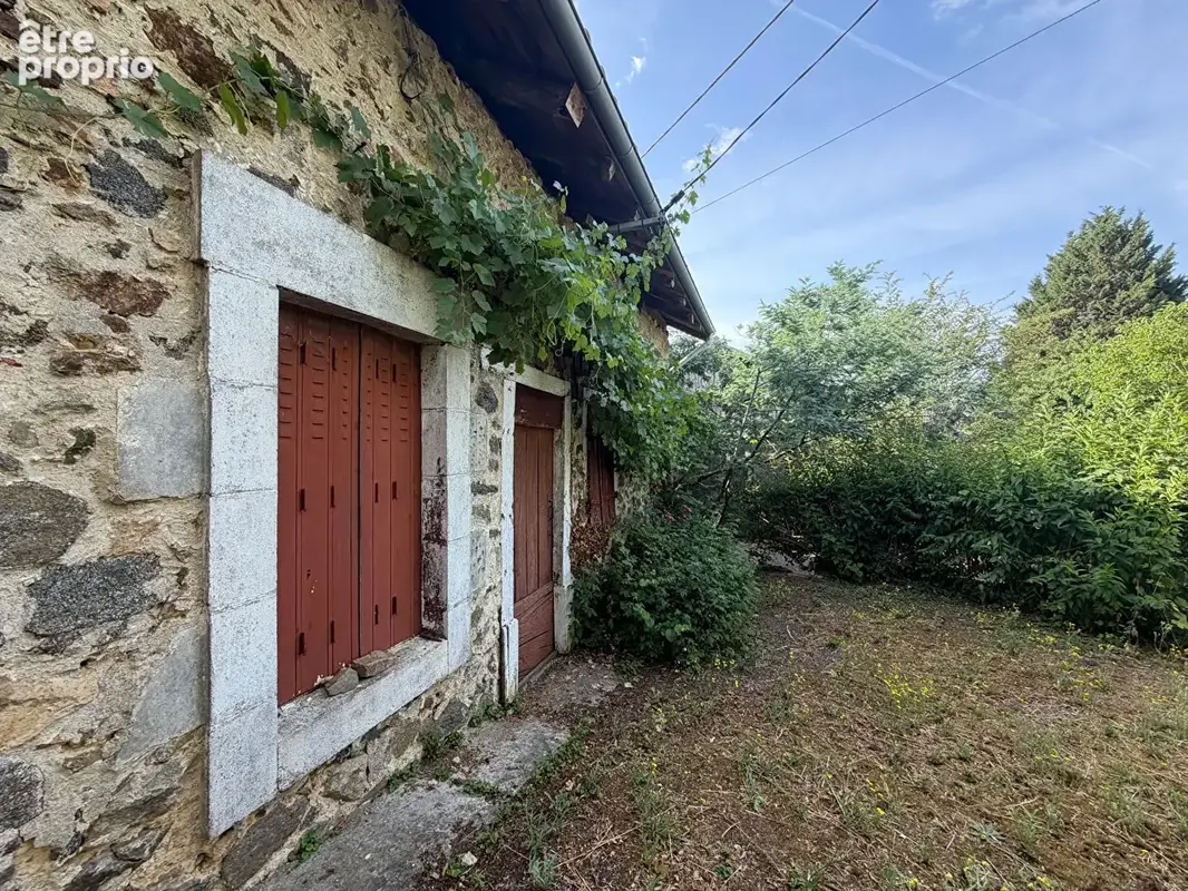 Maison en pierre avec dépendances - photo 8