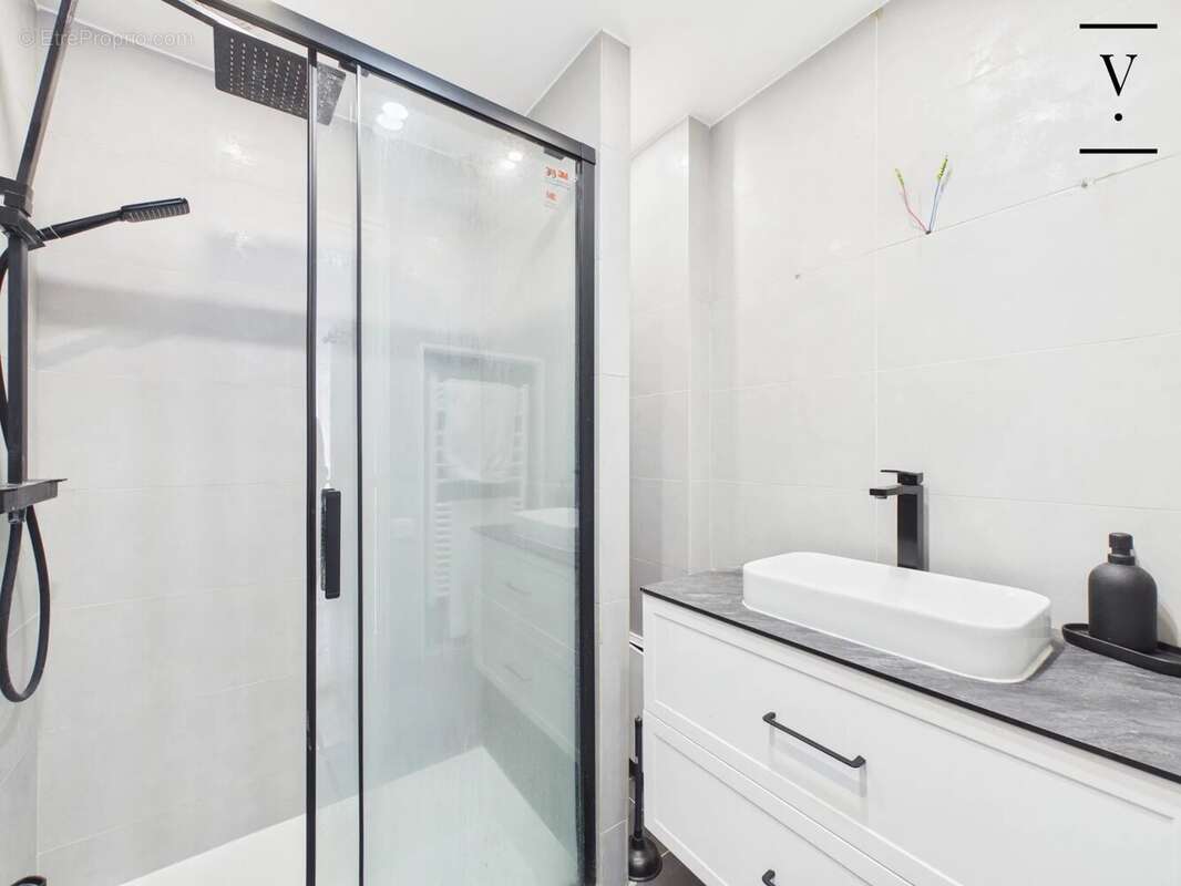 Appartement à PARIS-7E