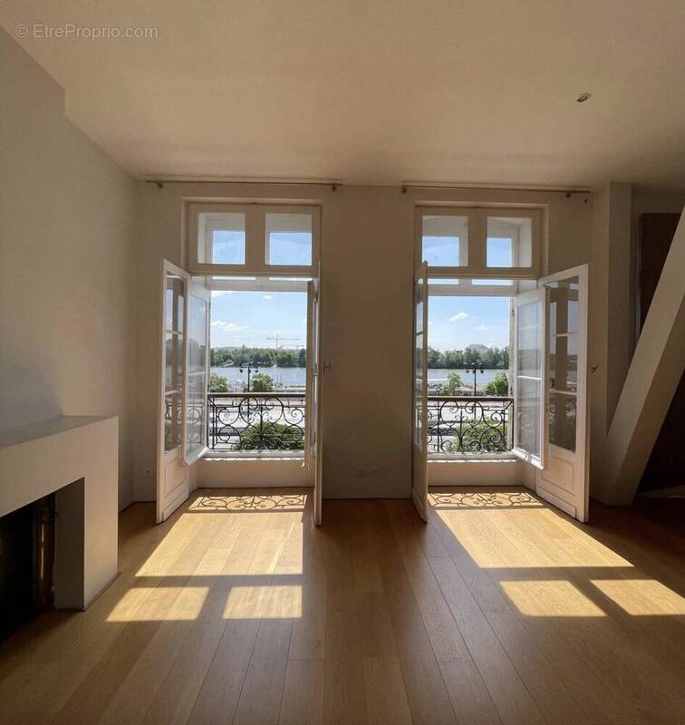Appartement à BORDEAUX