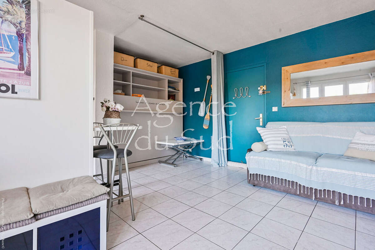 Appartement à SAINT-CYR-SUR-MER