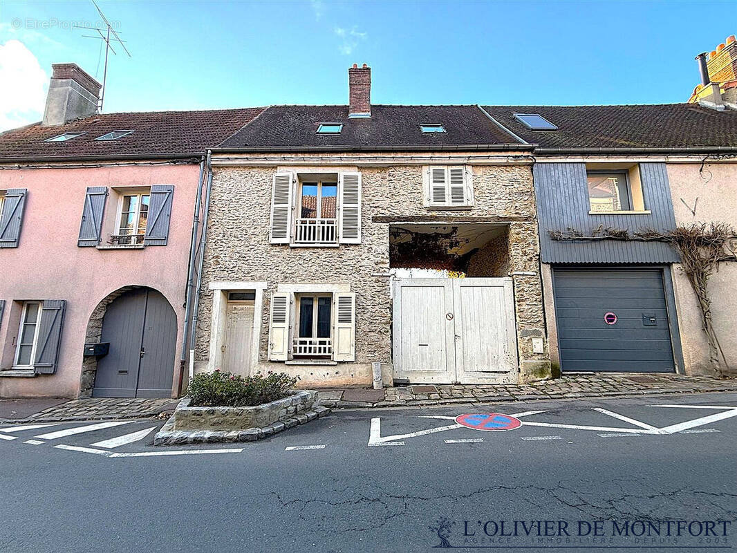 Maison à MONTFORT-L'AMAURY