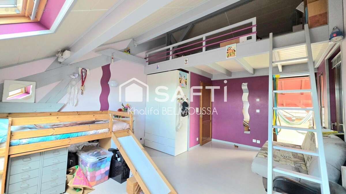 Maison 218 m² à Bassy  - photo 9