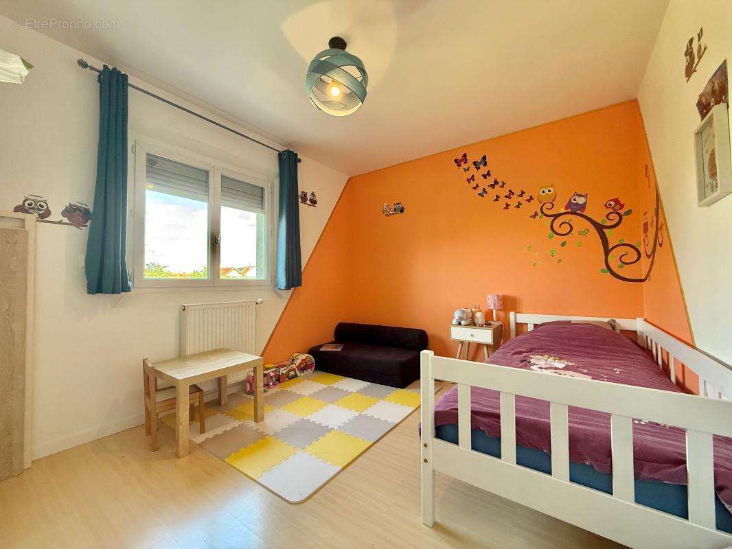 Appartement à CHENOVE