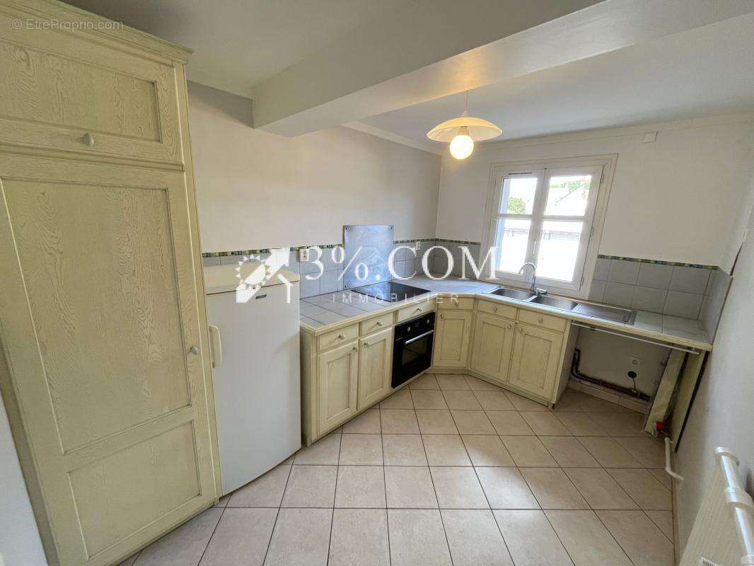 STUDIO 30 M2 + CAVE 5 M2 Quartier Barberie - St Félix - photo 8