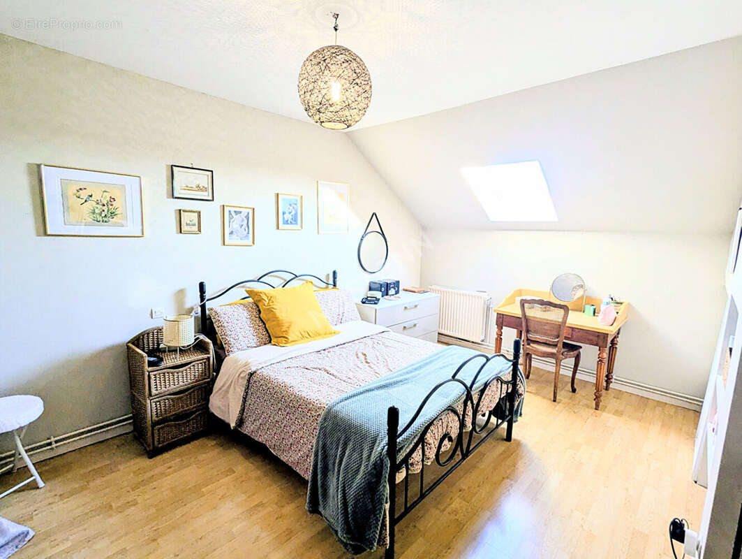 Maison à SAINT-ERME-OUTRE-ET-RAMECOURT