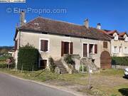 Maison à LA CELLE-EN-MORVAN