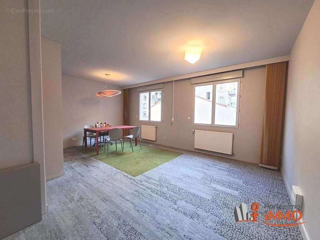 Commerce à SAINT-ETIENNE