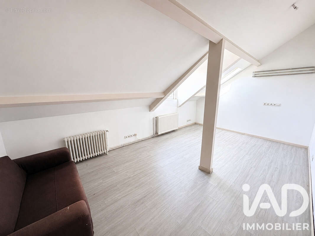 Maison 265 m² à Goussainville  - photo 6