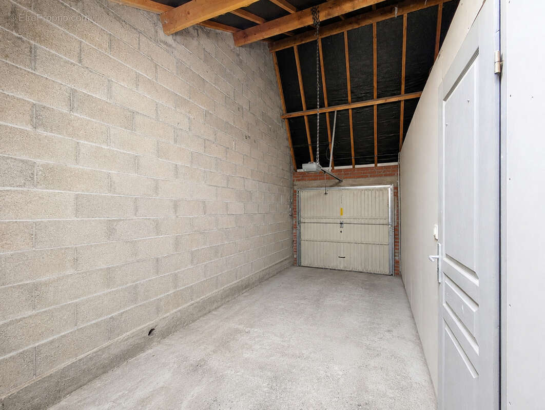 Maison semi-individuelle • 3 chambres • Garage • Jardin • 59264 Onnaing - photo 16