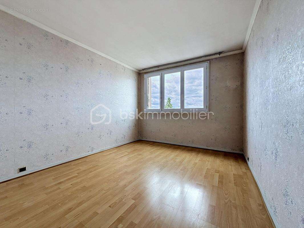 Nouveau bezons au dernier etage – t3 avec balcon cave et un box - photo 17