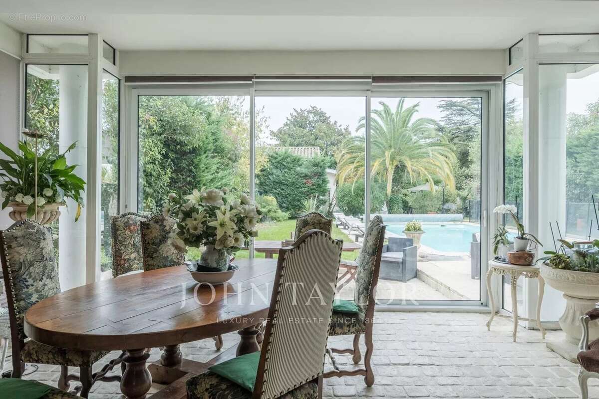 Maison à LE BOUSCAT