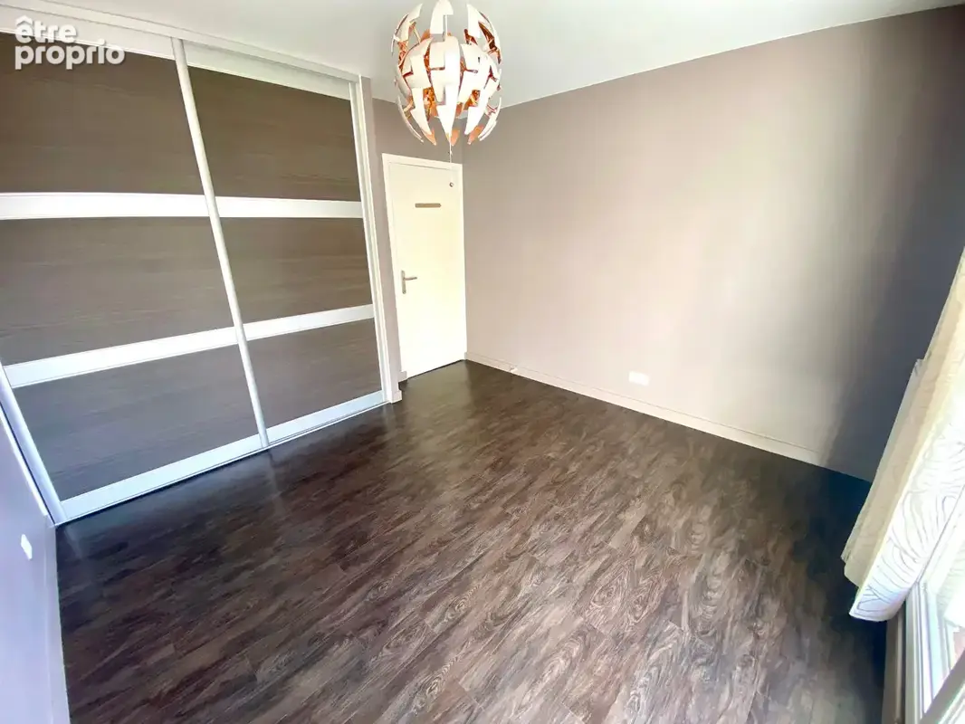 CLERMONT-FERRAND / Appartement à vendre avec garage et balcon Quartier "Les Salins" ! - photo 12