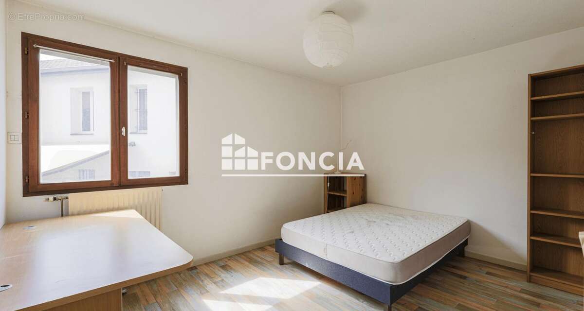 À VENDRE – Appartement T5 de 105 m² – Grenoble (Rue Nicolas Chorier) - photo 7