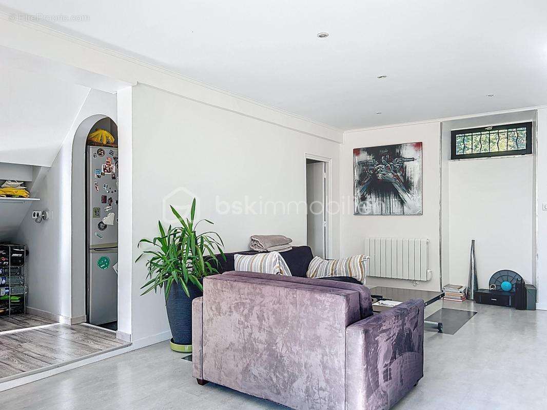 Maison à OZOUER-LE-VOULGIS