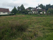 Terrain à SAINT-YRIEIX-LA-PERCHE