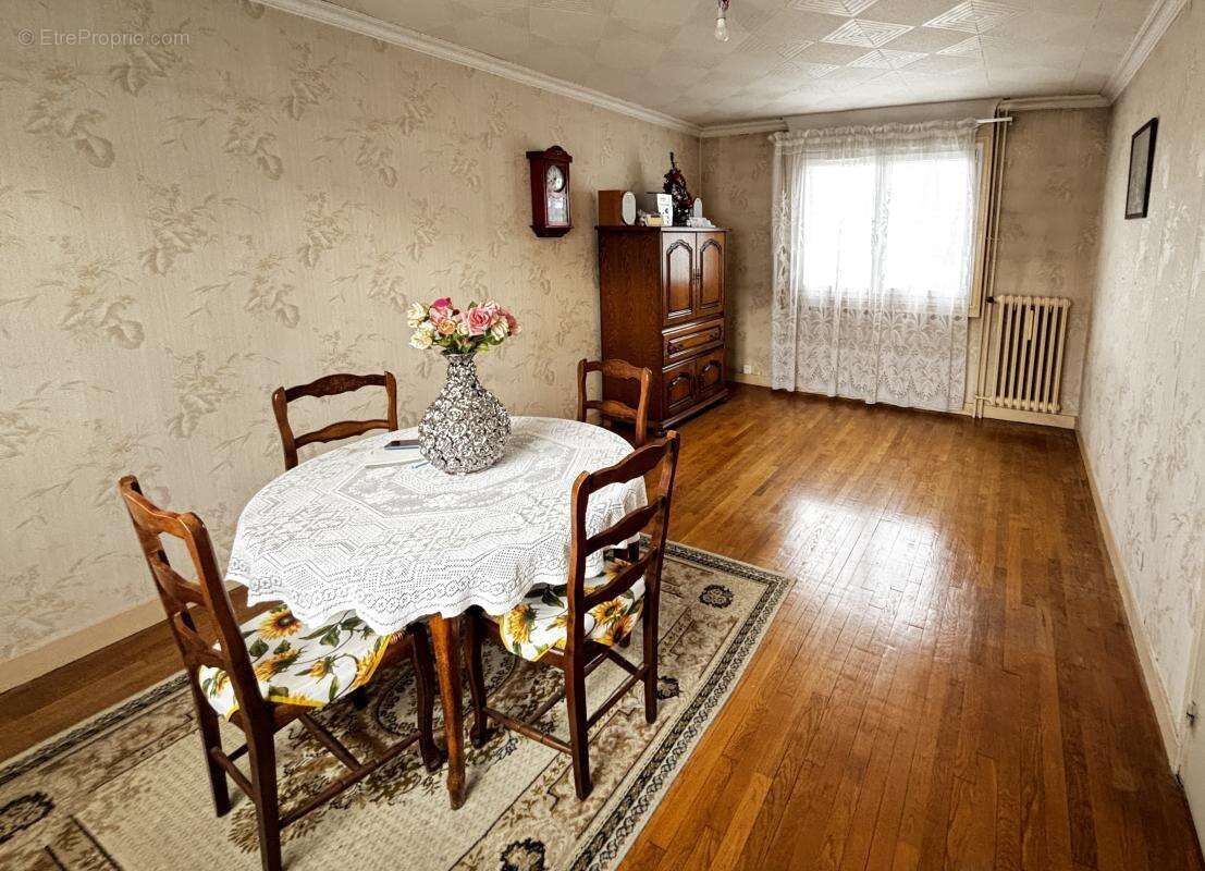 Maison à NEUILLY-SUR-MARNE