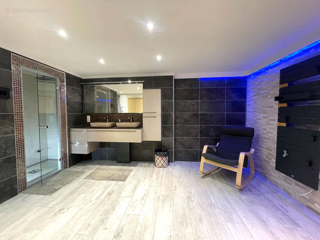 Appartement à GRIMAUD