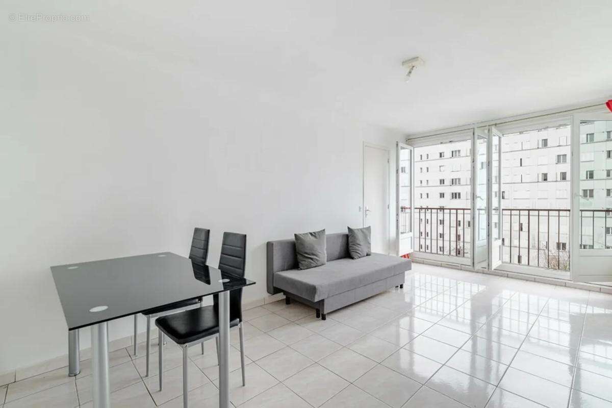 Appartement à VILLIERS-LE-BEL