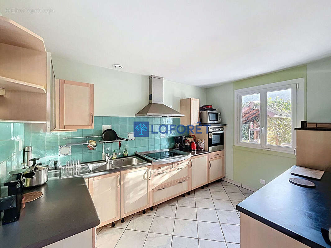 Maison à SAINT-PIERRE-DU-PERRAY