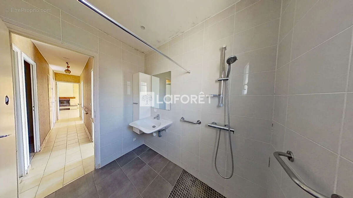 Maison à DECINES-CHARPIEU