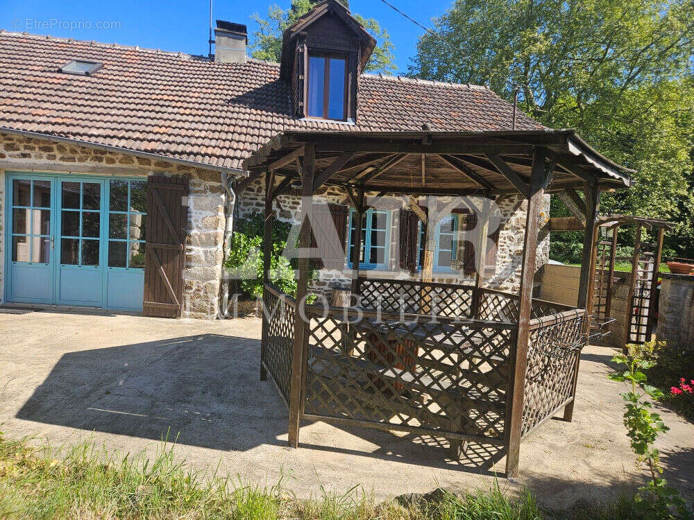 Maison à SAINT-PIERRE-DES-NIDS