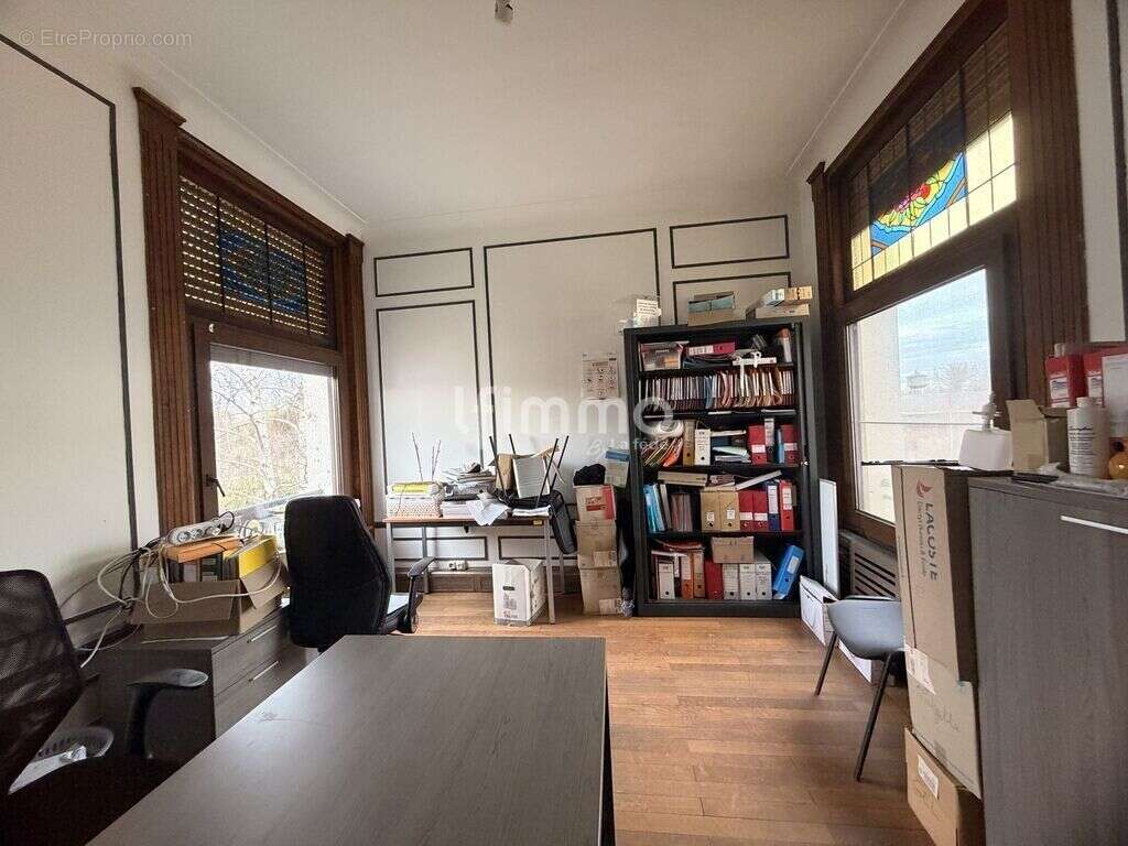 Maison de maître authentique à fort potentiel - photo 13